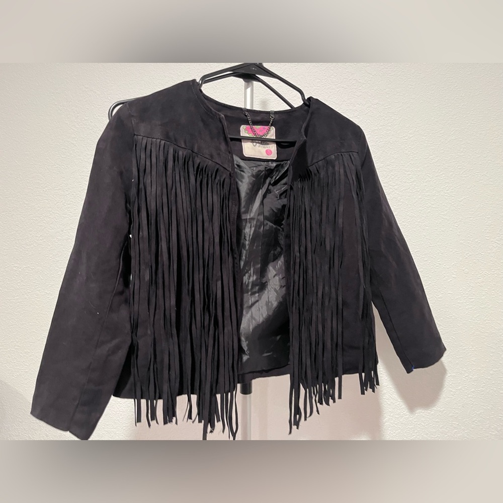 Black Vintage Boho Suede Fringe Jacket. Women’s size s. Halloween costume/fall